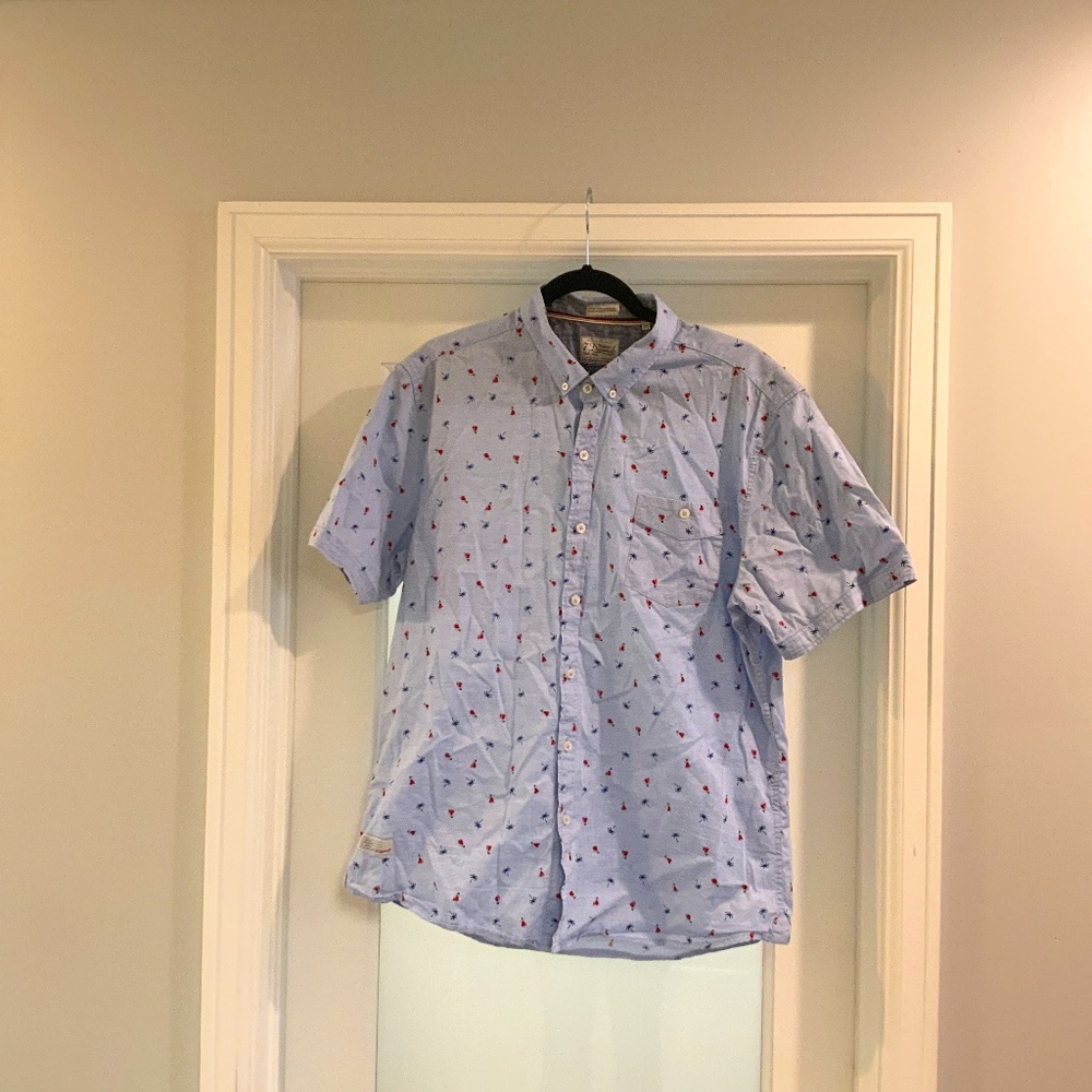 Men’s XL Hula and Palm Tree Shortsleeve button up